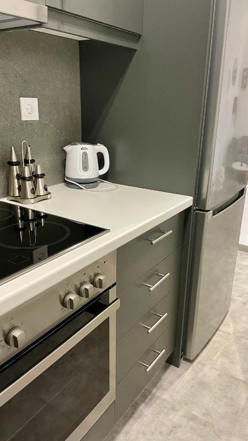 Gorgeous Renovated Apt. Close To Metro And Cultural Sites! Αθήνα Εξωτερικό φωτογραφία